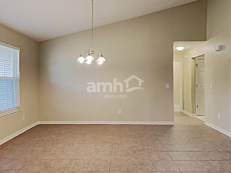 247 Rockingham Dr — Photo 5