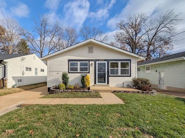 908 Des Peres Dr, Saint Louis, MO 63131