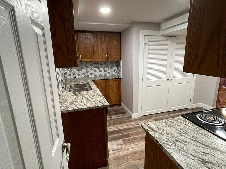 1935 Nueva Vista Dr #B — Photo 8