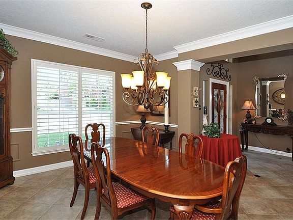 5th image of 4406 Pine Breeze Dr