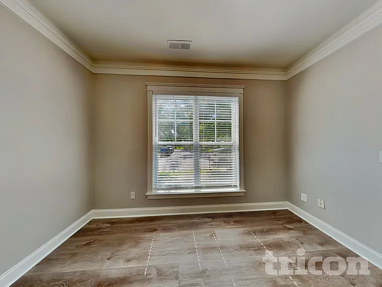 13528 Swinton Rd — Photo 15