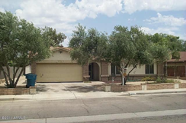 1st image of 4202 W Willow Ave