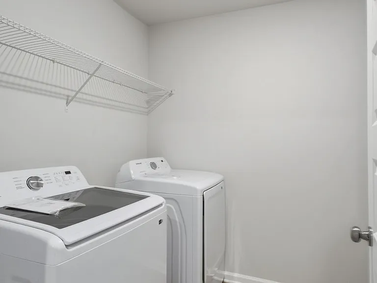 165 Labrador Ln — Photo 10