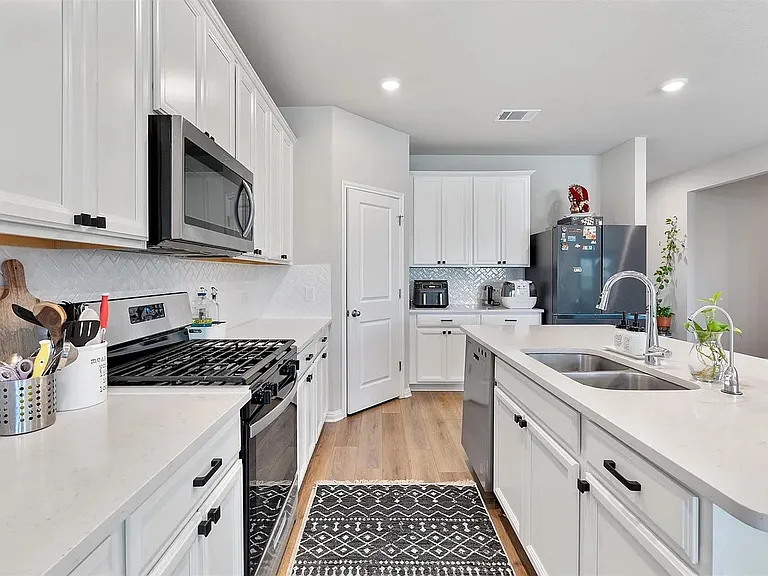 14501 Bryce Ln — Photo 42