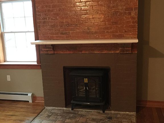 4th image of 89 Market St #2