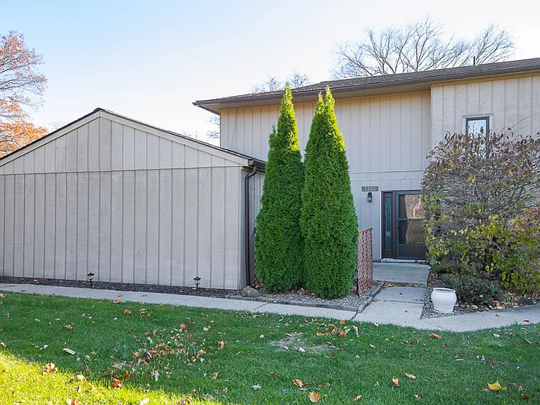 7392 Creekwood Dr #10A — Photo 23