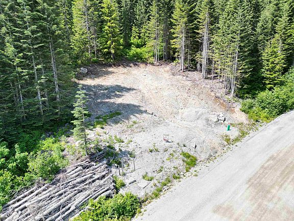 3rd image of 20689 Edelweiss Dr