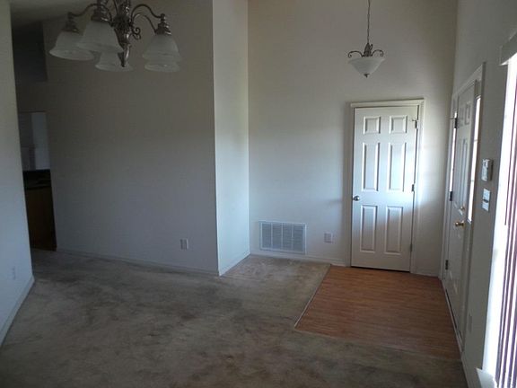 4th image of 5115 Cocoa Dr