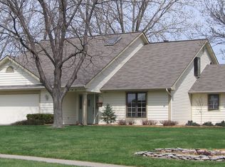 2934 Oak Borough Run, Fort Wayne, IN 46804