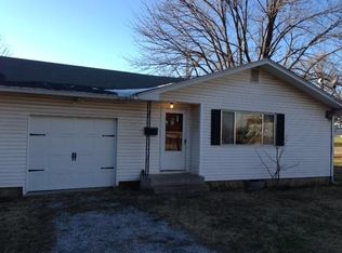 736 N 4th St, Rogers, AR 72756