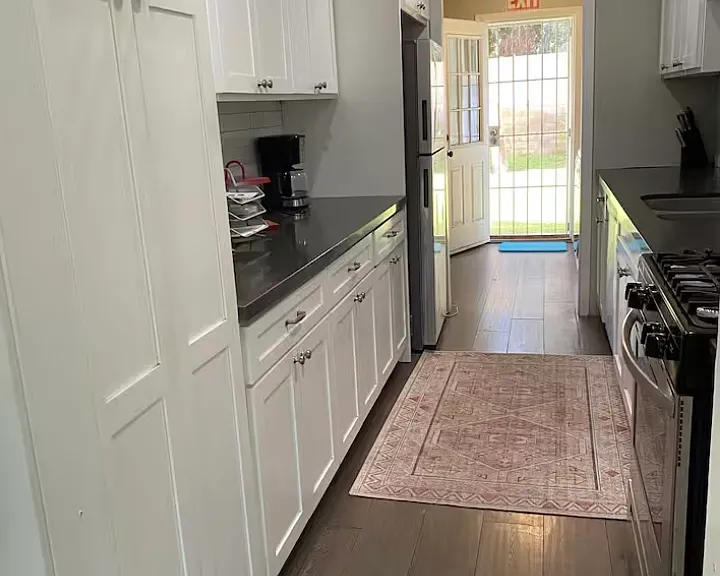 2418 Del Amo Blvd — Photo 25