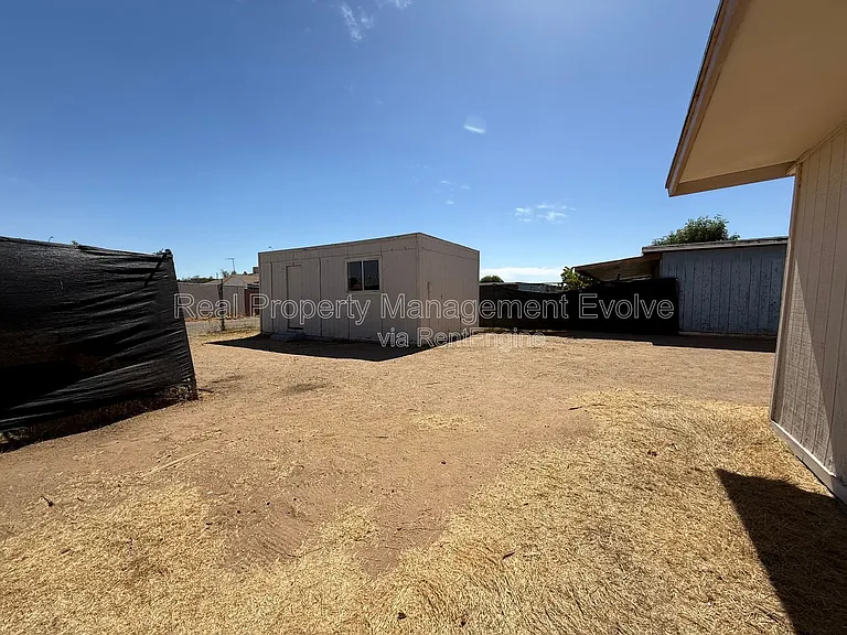 13829 N 48th Ave — Photo 25