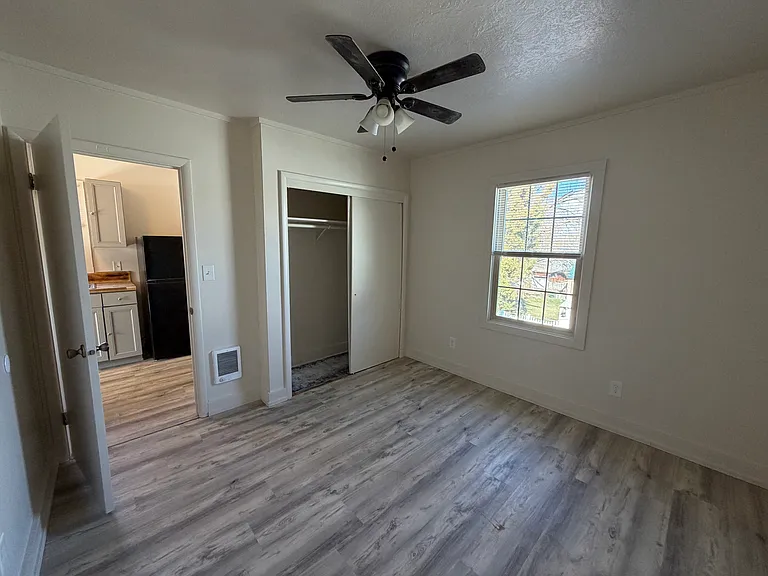 903 State St #4 — Photo 11