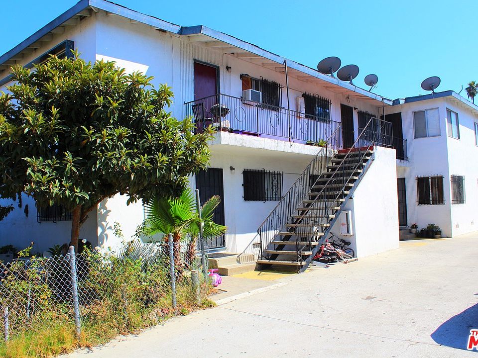 1st image of 4834 Saturn St
