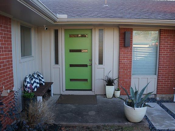 4th image of 10926 Lubbock Dr
