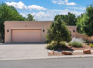 2308 Via Madrid Dr NW, Albuquerque, NM 87104