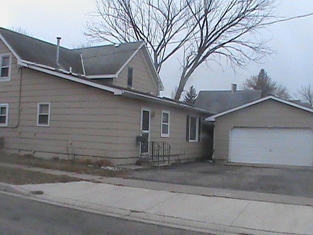2nd image of 45 2nd St NE