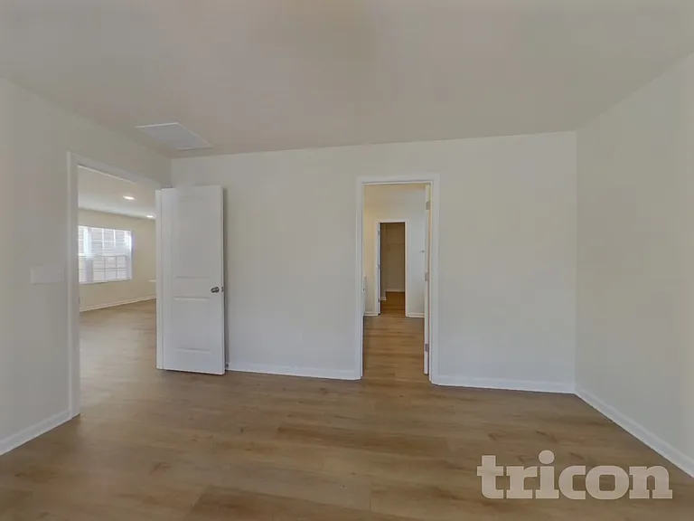 2503 Trollinger Dr — Photo 5