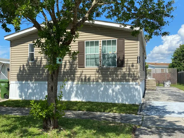 21631 NW 3rd Pl, Pembroke Pines, FL 33029