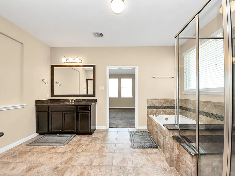 27419 Canyon Reach Dr — Photo 38