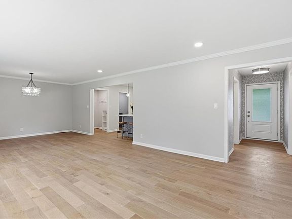 5th image of 7740 Briar Dr