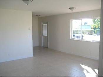 5th image of 1221 14th Ave S