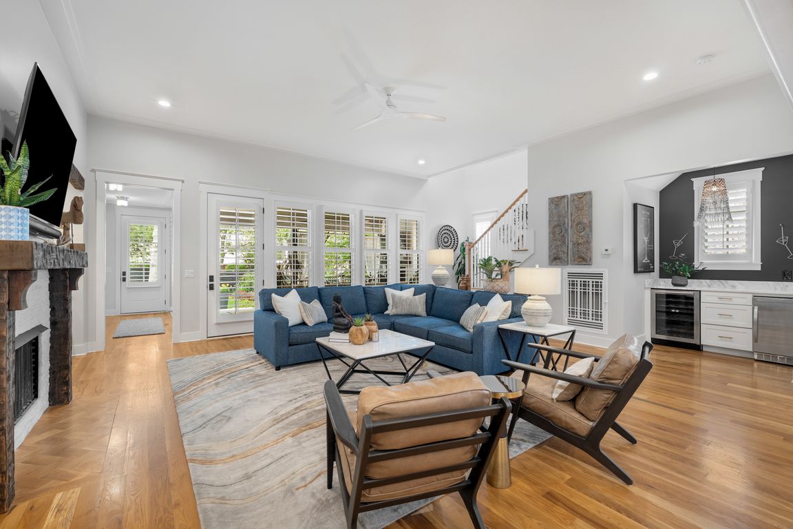 next background image