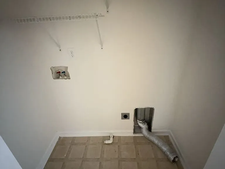 525 S Maney Ct — Photo 5