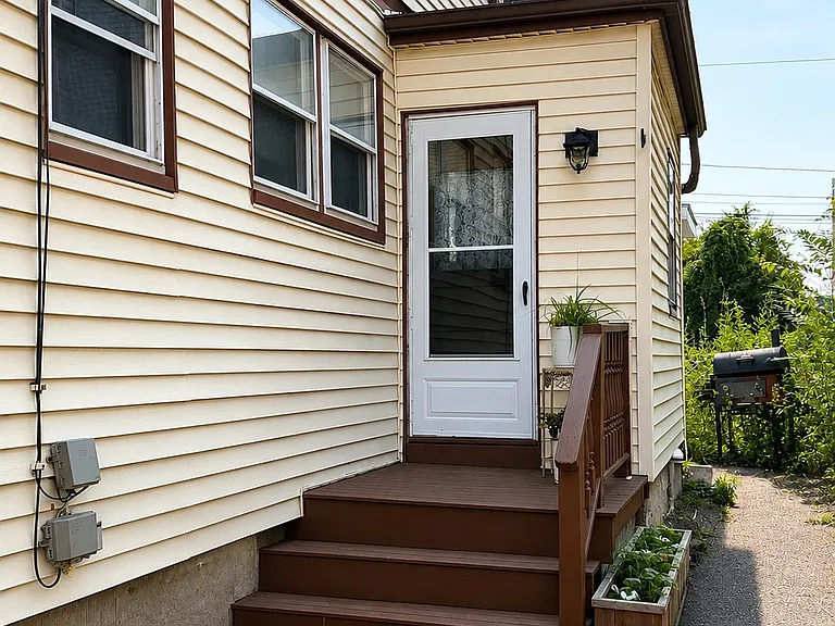 12 Heath St #1 — Photo 13