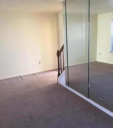 3rd image of 3276 Greenwich Ct