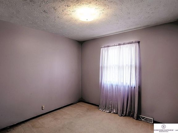 5th image of 5706 N 92nd St