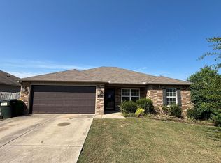 791 Morningside Dr, Centerton, AR 72719