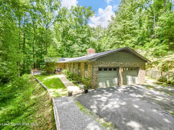 514 Sleepy Holw, Alexander City, AL 35010