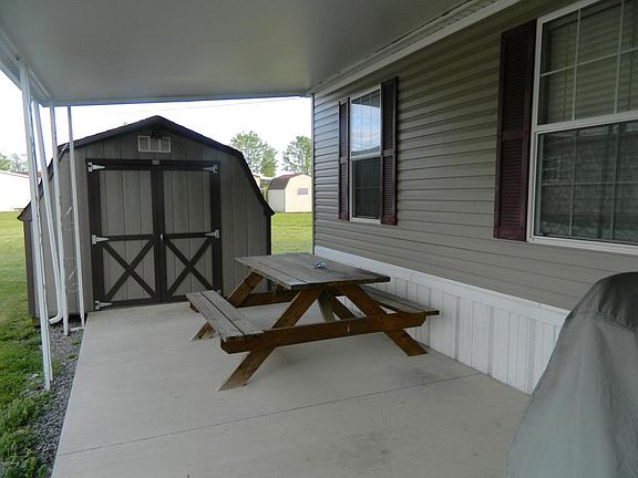 2nd image of 134 Heatherbrooke Est