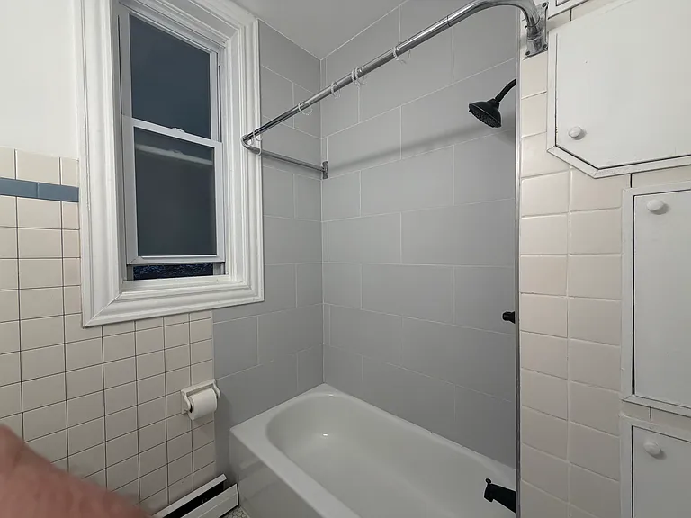 843 W Roscoe St #1F — Photo 11