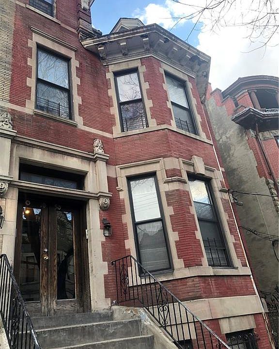 2nd image of 1050 Clay Ave