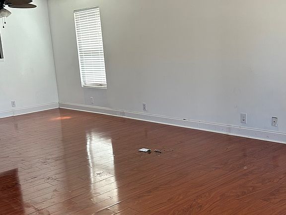 Spacious Living that flows into the kitchen area