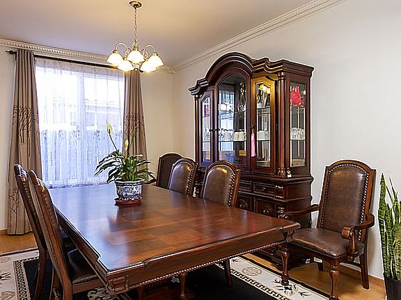4th image of 4843 Corte Olivas