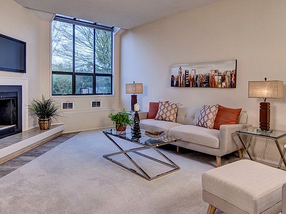 5th image of 1022 Kirkland Ave APT 12