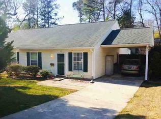 18 Sweetbriar Ln, Spartanburg, SC 29301