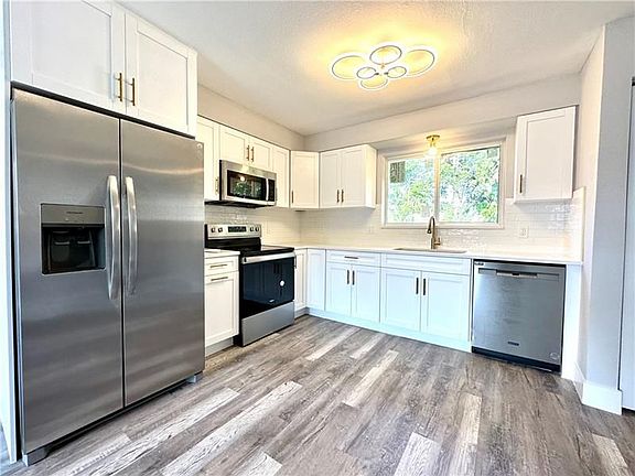 2nd image of 311 Swain Blvd