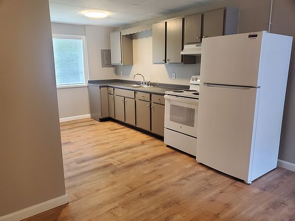 2nd image of 401 Patchen Rd