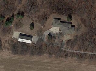 S78W29400 Frog Alley Rd, Mukwonago, WI 53149