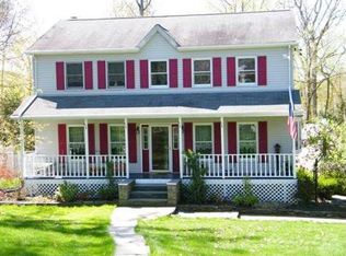 75 Dean Hill Rd, New Windsor, NY 12553