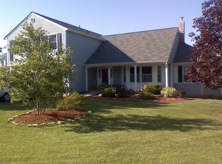 106 Glade St, Sterling, VA 20165