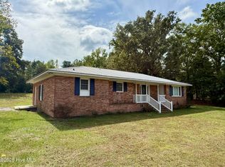 1233 Bear Grass Rd, Williamston, NC 27892
