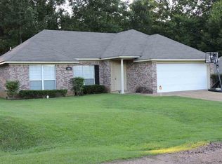 351 Greystone Point, Terry, MS 39170