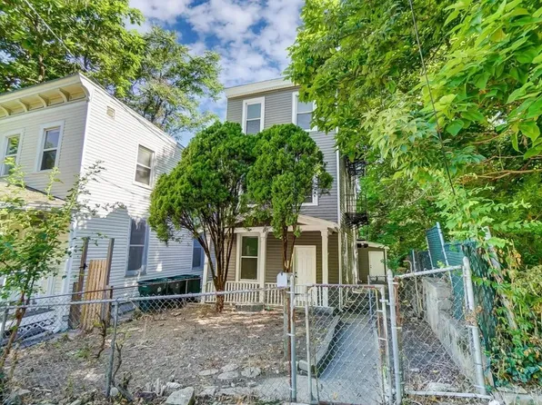 758 Straight St, Cincinnati, OH 45214