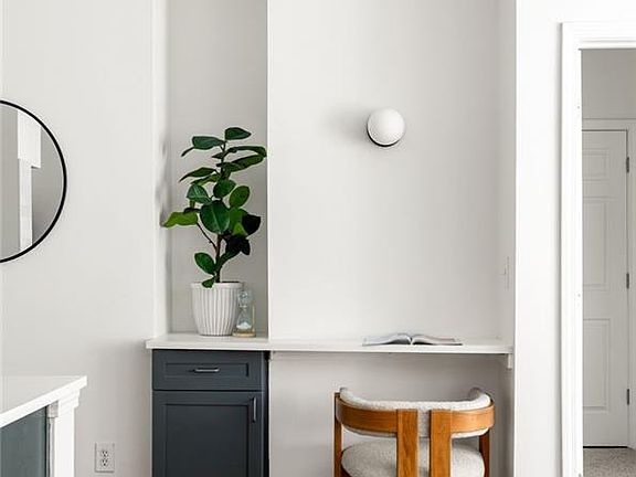 3rd image of 400 17th St NW #1281