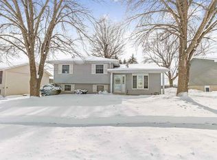 3933 Valdez Dr, Waterloo, IA 50701
